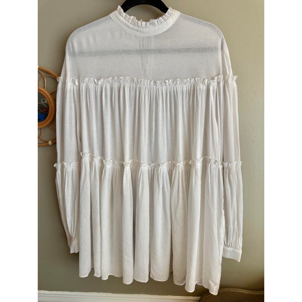 Urban Outfitters White Tiered Ruffle Blouse Oversized Size S Small